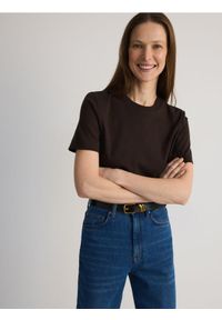 Reserved - T-shirt z bawełny merceryzowanej - brązowy. Kolor: brązowy. Materiał: bawełna