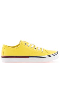 Buty Tommy Jeans Essential Low EN0EN01796-ZGF - żółte. Okazja: na co dzień. Zapięcie: pasek. Kolor: żółty. Materiał: materiał, guma. Szerokość cholewki: normalna. Sezon: lato. Styl: klasyczny, sportowy, casual