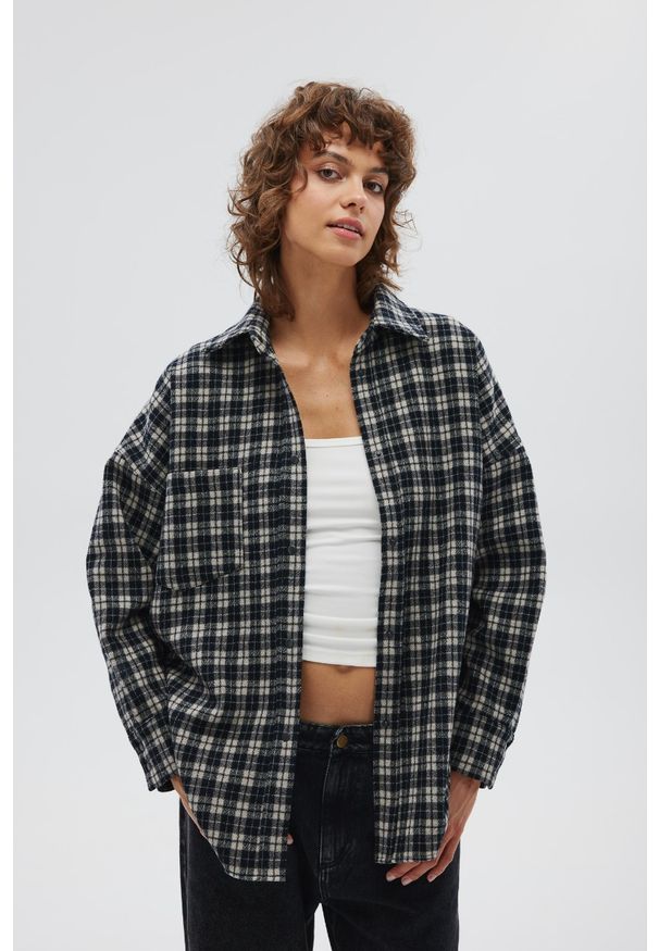 Marsala - Wełniana koszula z HAFTEM, w kratę CZARNO KREMOWĄ - RENO. Kolor: czarny, kremowy, wielokolorowy. Materiał: wełna. Długość rękawa: długi rękaw. Długość: długie. Wzór: haft. Styl: młodzieżowy, klasyczny