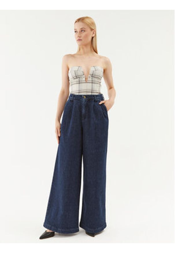 Rinascimento Jeansy CFC0115466003 Granatowy Relaxed Fit. Kolor: niebieski