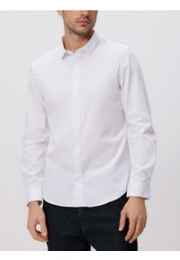 Reserved - Gładka koszula super slim fit - biały. Kolor: biały. Materiał: bawełna, tkanina. Wzór: gładki