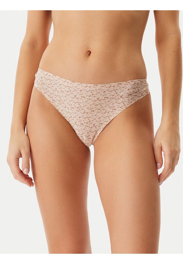 Chantelle Stringi Soft Stretch C11D90 Beżowy. Kolor: beżowy. Materiał: syntetyk