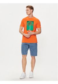 United Colors of Benetton - United Colors Of Benetton T-Shirt 3P7XU108X Pomarańczowy Regular Fit. Kolor: pomarańczowy. Materiał: bawełna