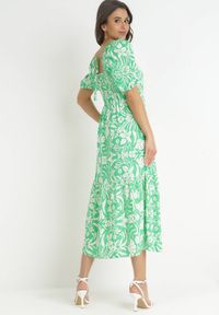 Born2be - Jasnozielona Sukienka z Kopertowym Dekoltem w Kwiaty z Wiskozy Hedina. Kolor: zielony. Materiał: wiskoza. Wzór: kwiaty. Sezon: lato. Typ sukienki: kopertowe #5