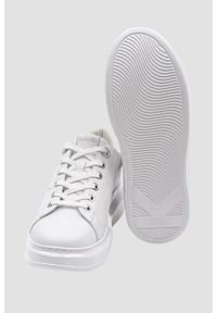 Karl Lagerfeld - KARL LAGERFELD Białe damskie sneakersy KAPRI Karl Signia, Rozmiar 39. Kolor: biały. Wzór: napisy #3