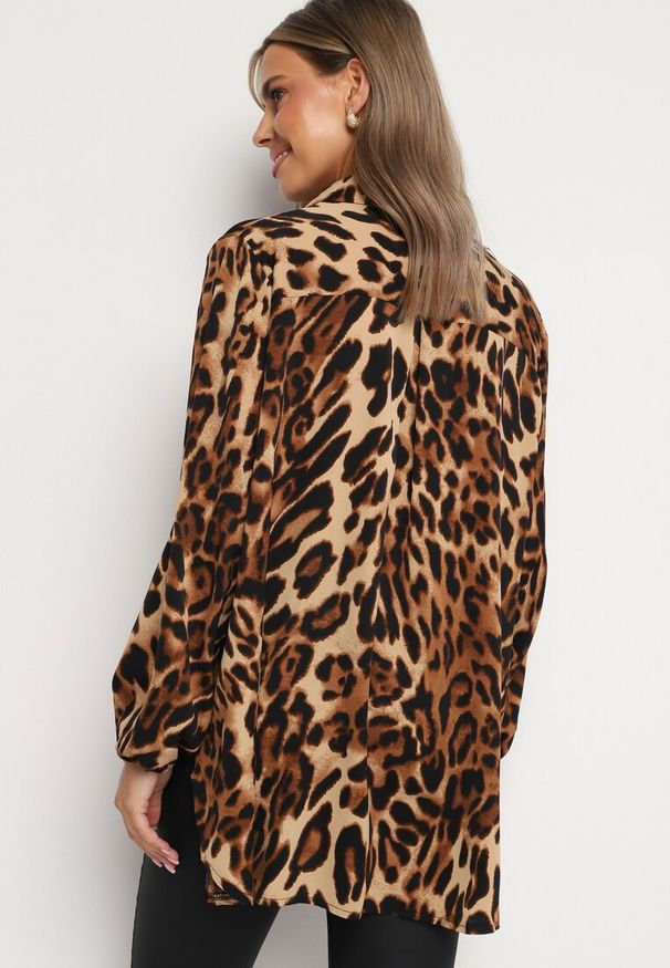 Born2be - Brązowo-Beżowa Panterkowa Koszula Rękawy Zakończone Gumkami Verinae. Okazja: na co dzień. Kolor: brązowy. Materiał: jeans. Wzór: motyw zwierzęcy. Styl: casual