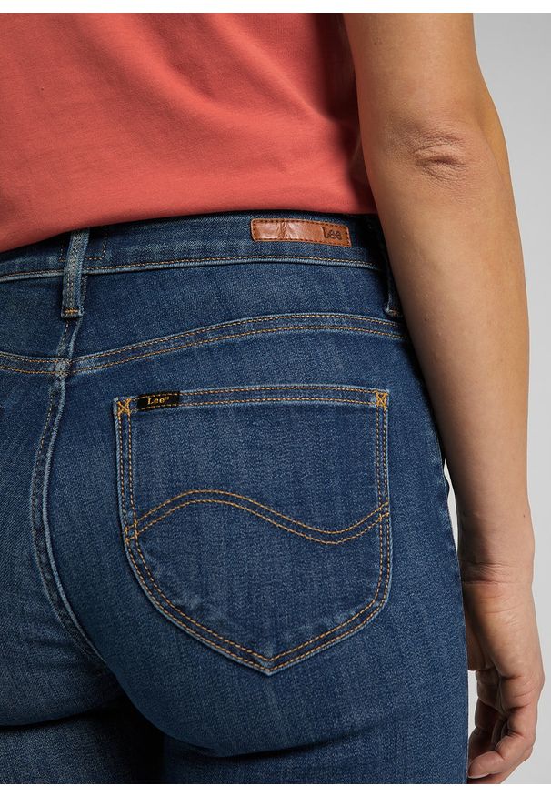 Lee - DAMSKIE SPODNIE JEANSOWE LEE Scarlett High MID USED L626SIVE 112114390