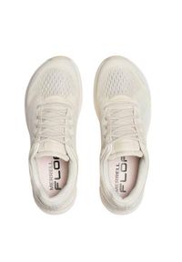 Buty do biegania damskie Merrell Antora 4. Zapięcie: sznurówki. Kolor: biały. Materiał: syntetyk, tkanina, materiał. Szerokość cholewki: normalna. Sport: bieganie
