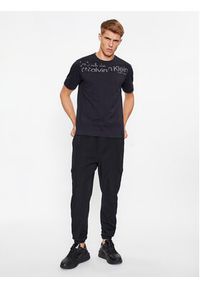 Calvin Klein Performance T-Shirt 00GMF3K141 Czarny Regular Fit. Kolor: czarny. Materiał: syntetyk