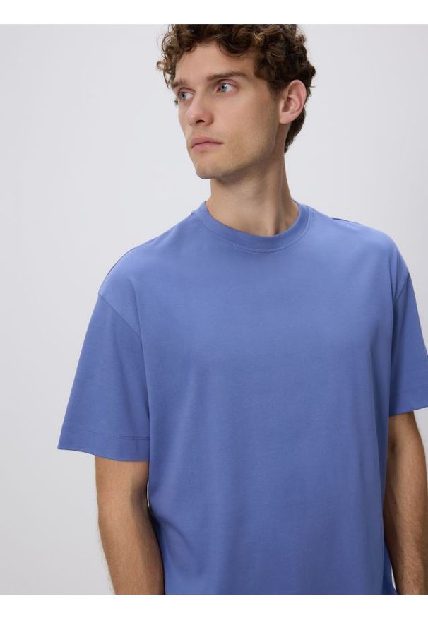 Reserved - T-shirt boxy z merceryzowanej bawełny - jasnoniebieski. Kolor: niebieski. Materiał: bawełna