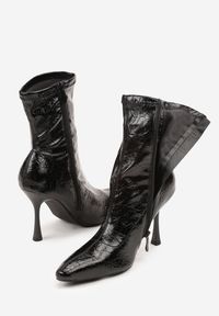 Born2be - Czarne Eleganckie Botki Vices na Szpilce z Tłoczoną Cholewką do Kostki Tedvire. Okazja: na spotkanie biznesowe, do pracy. Kolor: czarny. Materiał: jeans. Szerokość cholewki: normalna. Sezon: jesień. Obcas: na szpilce. Styl: elegancki. Wysokość obcasa: średni #5