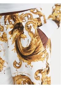 Versace Jeans Couture Spodnie dresowe 80HAA320 FS196 Biały Regular Fit. Kolor: biały. Materiał: bawełna #4