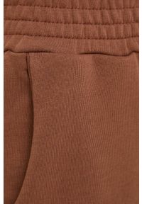 Answear Lab spodnie dresowe damskie kolor brązowy gładkie. Kolor: brązowy. Materiał: dresówka. Wzór: gładki #2