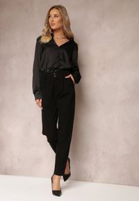 Renee - Czarne Jeansy High Waist o Fasonie Mom Fit Petitlla. Okazja: na co dzień. Stan: podwyższony. Kolor: czarny. Styl: klasyczny, elegancki, casual #5