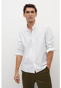 Mango Man - Koszula OXFORD. Okazja: na co dzień. Typ kołnierza: button down. Kolor: biały. Materiał: tkanina, bawełna. Długość rękawa: długi rękaw. Długość: długie. Wzór: gładki. Styl: elegancki, casual #7