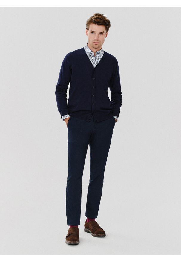 Pako Lorente - PAKO LORENTE – Męski kardigan w kolorze granatowym. Kolor: czarny, niebieski. Materiał: wiskoza, poliamid. Sezon: jesień