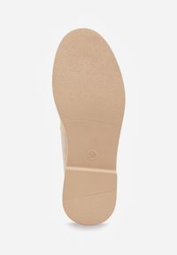 Renee - Ciemnobeżowe Mokasyny Ozdobione z Przodu Paskiem Jelzivis. Okazja: na co dzień. Zapięcie: pasek. Kolor: beżowy. Materiał: jeans. Wzór: aplikacja. Sezon: wiosna, lato. Styl: casual, elegancki #5