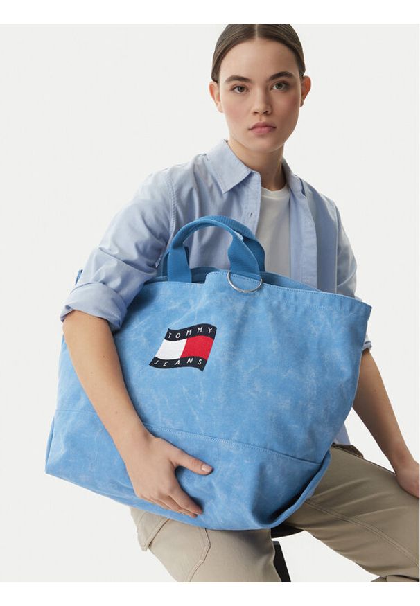 TOMMY HILFIGER - Tommy Hilfiger Torebka Wavy Flag Canvas Tote Bag AW0AW18466 Niebieski. Kolor: niebieski