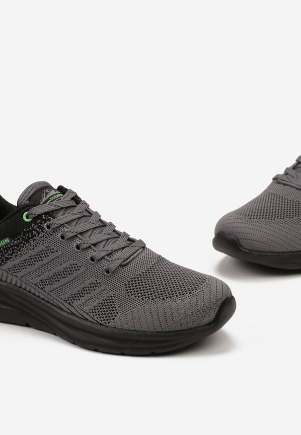 Born2be - Szare Sznurowane Buty Sportowe z Ozdobnymi Przeszyciami Daisymay. Okazja: na co dzień. Kolor: szary