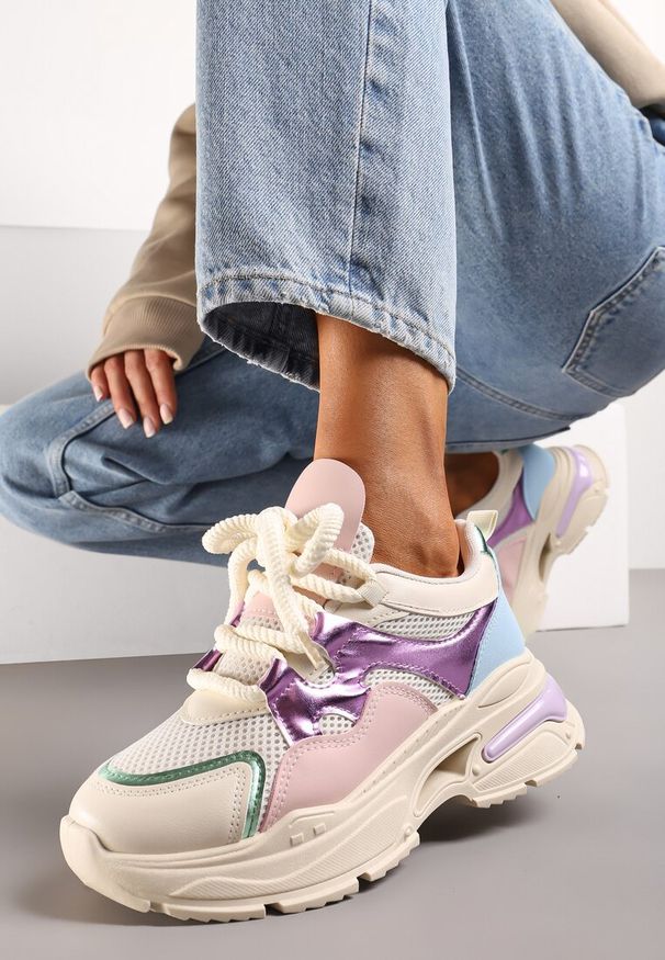 Born2be - Beżowe Sneakersy na Grubej Podeszwie z Ozdobnymi Sznurówkami Robella. Okazja: na co dzień. Kolor: beżowy. Wzór: ze splotem