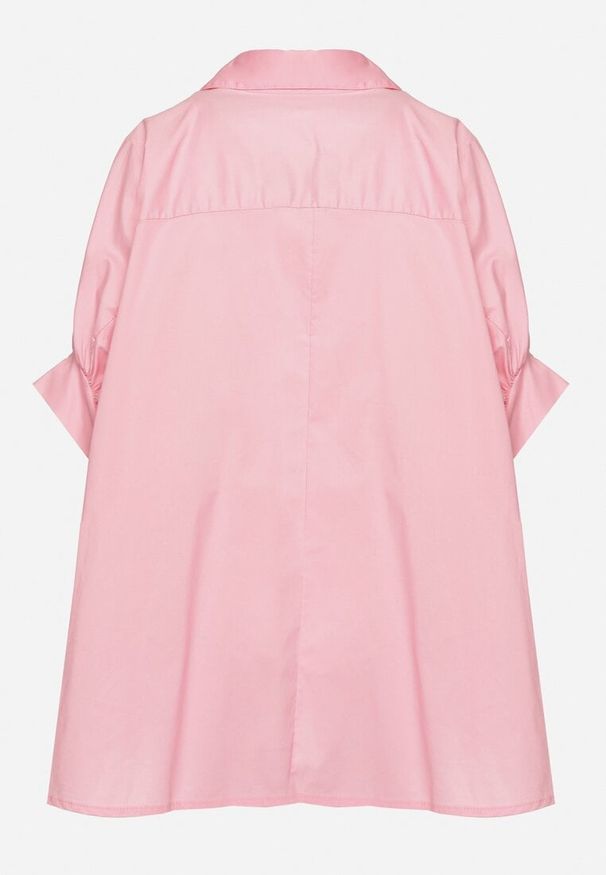 Born2be - Różowa Bawełniana Koszula o Kroju Oversize Zialira. Okazja: na co dzień. Kolor: różowy. Materiał: bawełna. Długość rękawa: krótki rękaw. Długość: krótkie. Styl: elegancki, casual