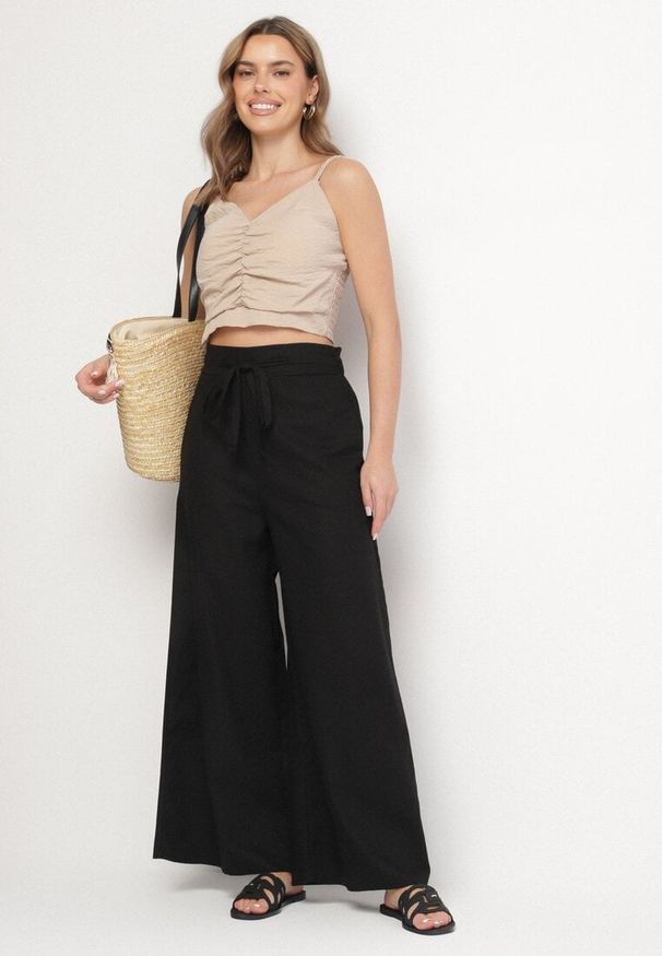 Born2be - Czarne Szerokie Spodnie z Bawełny z Wysokim Stanem z Troczkiem Nelseli. Okazja: na co dzień. Stan: podwyższony. Kolor: czarny. Materiał: bawełna. Styl: casual