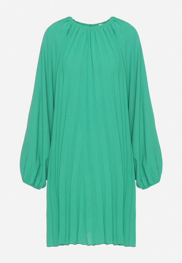 Born2be - Zielona Plisowana Sukienka z Bufiastymi Rękawami Perlase. Okazja: na co dzień. Kolor: zielony. Styl: klasyczny, casual, elegancki