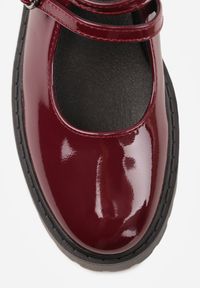 Born2be - Bordowe Lakierowane Półbuty na Grubej Podeszwie Zapinane na Sprzączkę Nevly. Okazja: na co dzień. Nosek buta: okrągły. Zapięcie: sprzączka. Kolor: czerwony. Materiał: lakier. Styl: casual, elegancki #9