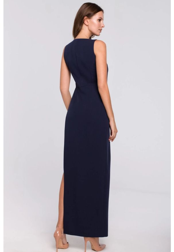 Sukienki.shop - Piękna wieczorowa sukienka o wydłużonej linii jednego boku. Typ sukienki: asymetryczne. Styl: wizytowy. Długość: mini