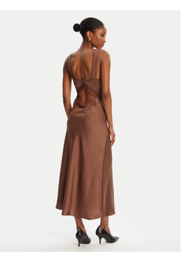 BARDOT - Bardot Sukienka koktajlowa Emory Lace Slip 58603DB Brązowy Regular Fit. Kolor: brązowy. Materiał: syntetyk. Styl: wizytowy