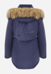 Born2be - Granatowa Kurtka Parka z Odpinanym Kapturem i Futerkiem Noizie. Okazja: na co dzień. Kolor: niebieski. Materiał: futro. Styl: elegancki, casual #4