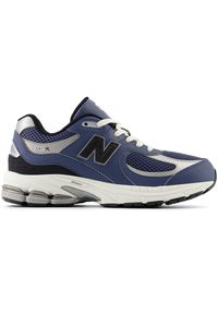 Buty dziecięce New Balance GC2002PQ – granatowe. Okazja: na co dzień, na uczelnię. Kolor: niebieski. Materiał: guma. Szerokość cholewki: normalna. Sport: turystyka piesza #1