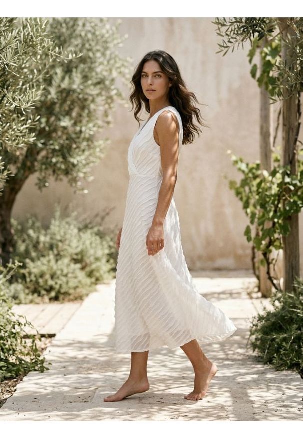 Sinsay - Sukienka midi z falbanami - kremowy. Kolor: kremowy. Długość: midi