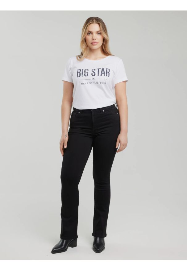 Big-Star - Koszulka damska o klasycznym kroju biała Brunona 101. Okazja: na co dzień. Kolor: biały. Materiał: jeans, dzianina, bawełna. Wzór: napisy, nadruk. Styl: klasyczny