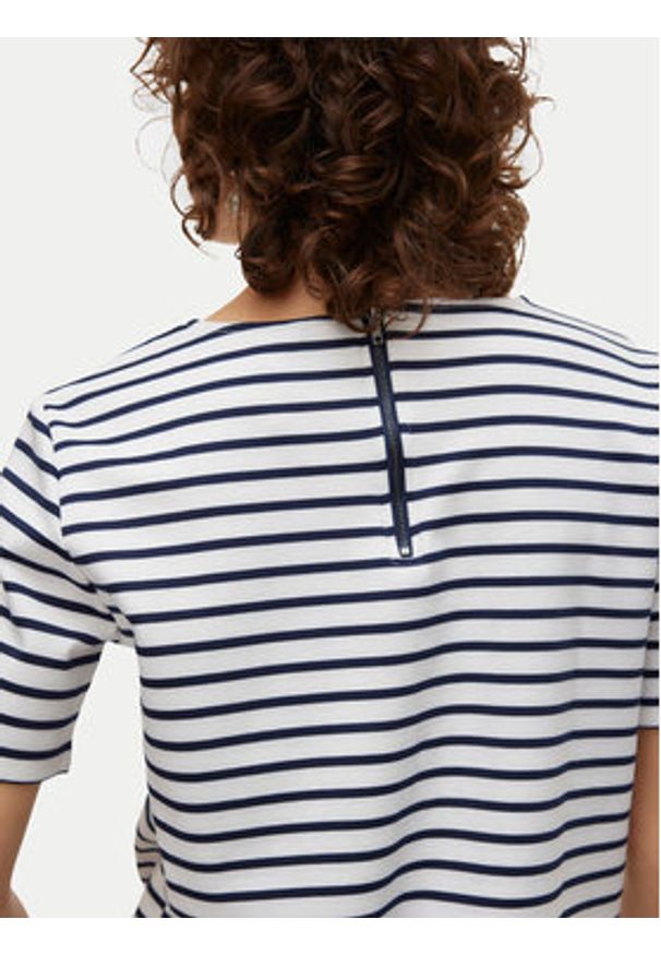 Vero Moda T-Shirt Abby 10304716 Biały Regular Fit. Kolor: biały. Materiał: syntetyk