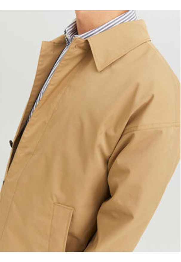 Jack & Jones - Jack&Jones Płaszcz przejściowy 12237692 Beżowy Regular Fit. Kolor: beżowy. Materiał: syntetyk