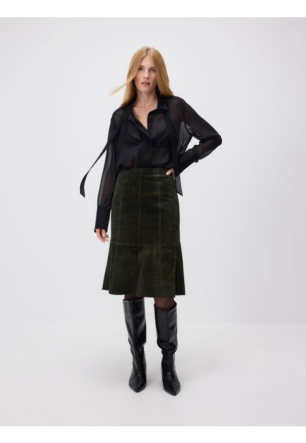 Reserved - Skórzana spódnica mini - ciemnozielony. Kolor: zielony. Materiał: skóra