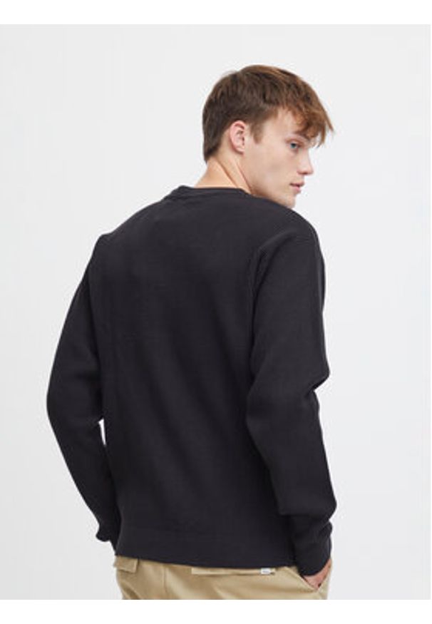 !SOLID - Solid Sweter 21108052 Czarny Regular Fit. Kolor: czarny. Materiał: syntetyk
