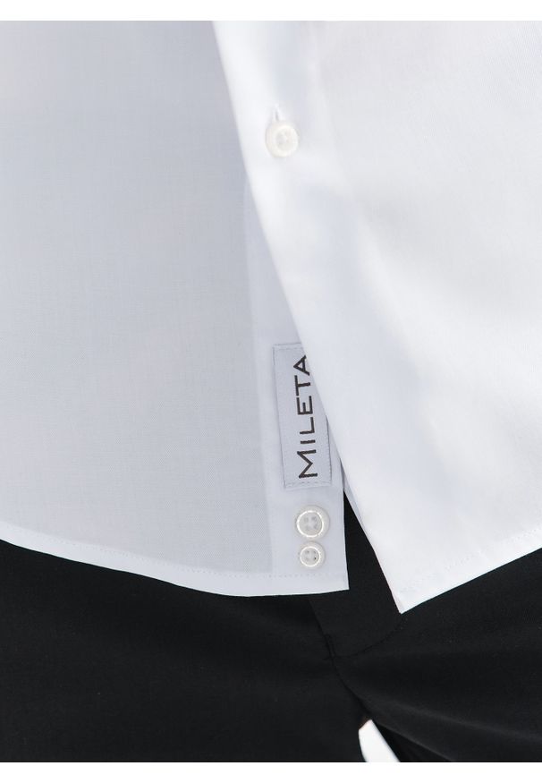 Pako Lorente - PAKO LORENTE – Koszula męska EMAHO P000B-1X-576-B. Materiał: bawełna. Długość rękawa: długi rękaw. Długość: długie. Wzór: gładki. Styl: elegancki