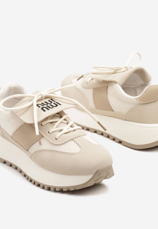 Born2be - Beżowe Sneakersy na Grubej Podeszwie z Ozdobnym Paskiem Alutra. Okazja: na co dzień. Zapięcie: pasek. Kolor: beżowy. Materiał: jeans. Obcas: na platformie
