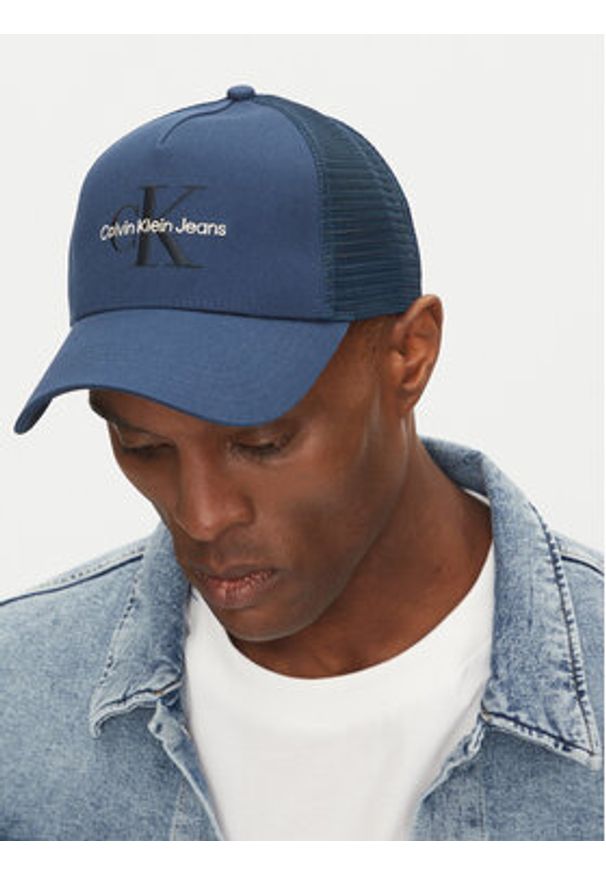 Calvin Klein Jeans Czapka z daszkiem Monologo LV04G5065G Niebieski. Kolor: niebieski. Materiał: bawełna, materiał
