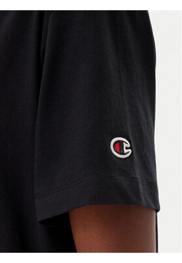 Champion Sukienka codzienna 117782 Czarny Loose Fit. Okazja: na co dzień. Kolor: czarny. Materiał: bawełna. Typ sukienki: proste. Styl: casual