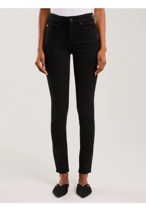 Big-Star - Jeansy damskie skinny czarne Adela 915. Okazja: do domu. Kolor: czarny. Długość: długie