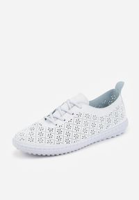 Born2be - Niebieskie Tenisówki z Ażurową Cholewką Tidella. Okazja: na co dzień. Kolor: niebieski. Materiał: jeans. Szerokość cholewki: normalna. Wzór: ażurowy. Styl: casual #2