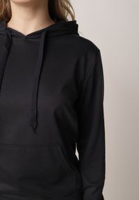 Born2be - Granatowa Bluza Zakładana przez Głowę z Kapturem i Kieszenią Typu Kangur Roveria. Okazja: na co dzień. Typ kołnierza: kaptur. Kolor: niebieski. Materiał: jeans. Styl: casual, klasyczny #3