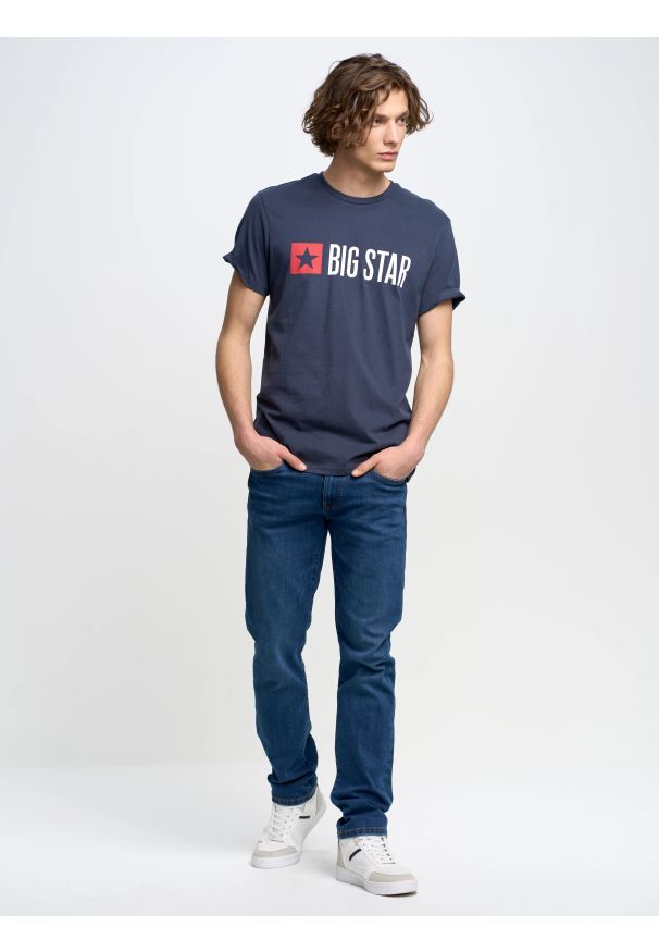 Big-Star - Koszulka męska z logo BIG STAR granatowa Quado 403. Okazja: na co dzień. Kolor: niebieski. Materiał: denim, dresówka, jeans, dzianina. Wzór: nadruk. Sezon: wiosna. Styl: klasyczny, casual