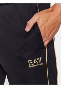 EA7 Emporio Armani Spodnie dresowe 6RPP53 PJ16Z 0208 Czarny Regular Fit. Kolor: czarny. Materiał: syntetyk