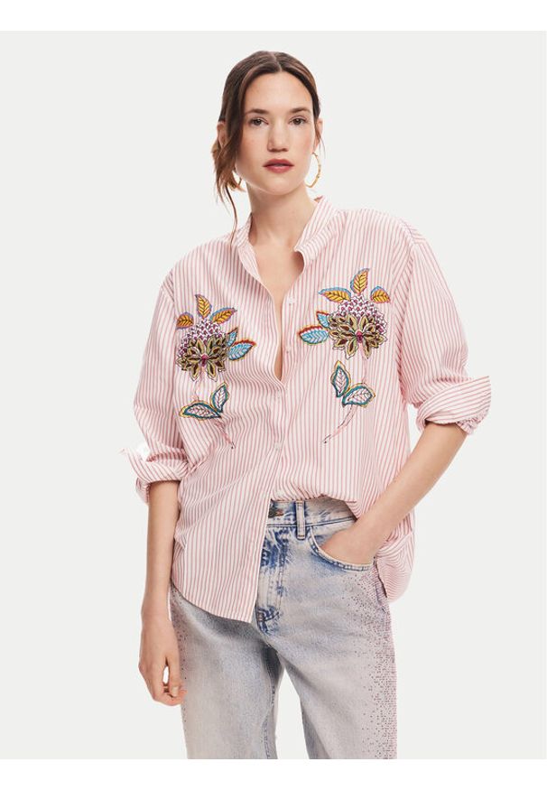Desigual Koszula Nagano 24WWCW40 Różowy Regular Fit. Kolor: różowy. Materiał: syntetyk, wiskoza