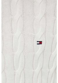 TOMMY HILFIGER - Tommy Hilfiger sweter bawełniany kolor biały lekki. Kolor: biały. Materiał: bawełna. Długość rękawa: długi rękaw. Długość: długie. Wzór: ze splotem #2