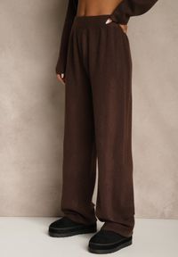 Renee - Brązowy Komplet Oversize z Dzianiny z Wełną Sweter i Szerokie Spodnie Alenria. Kolor: brązowy. Materiał: dzianina, wełna #4